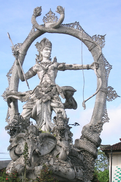 Arjuna_statue.JPG
