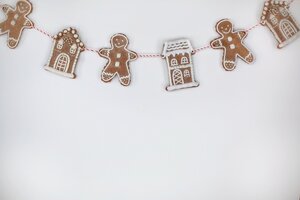 gingerbread-men-gf0247ed9a_1920.jpg